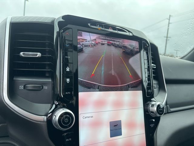 New 2026 RAM 1500 4x4 Crew Cab image 31