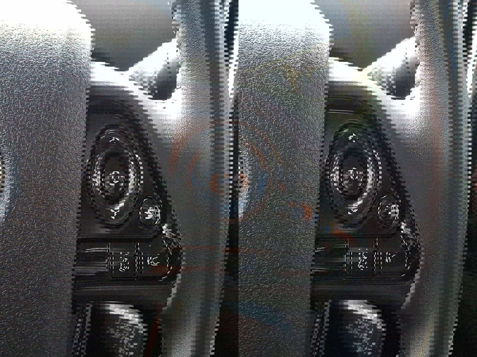 Used 2021 Toyota Prius Prime XLE image 21