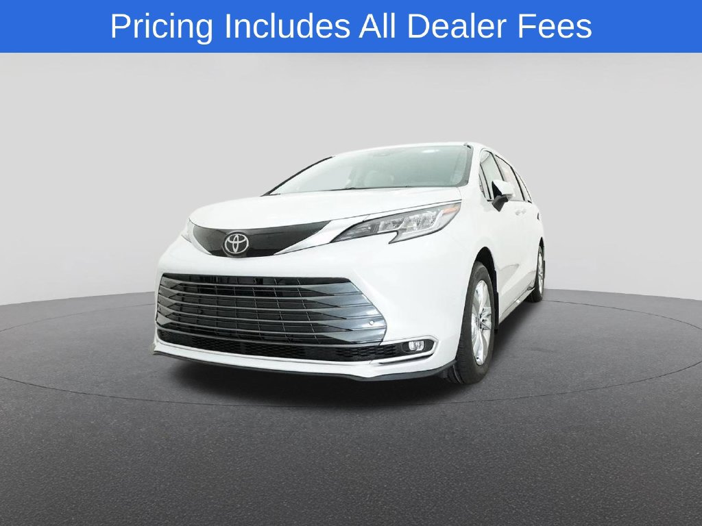 New 2026 Toyota Sienna Limited AWD/4WD image 32