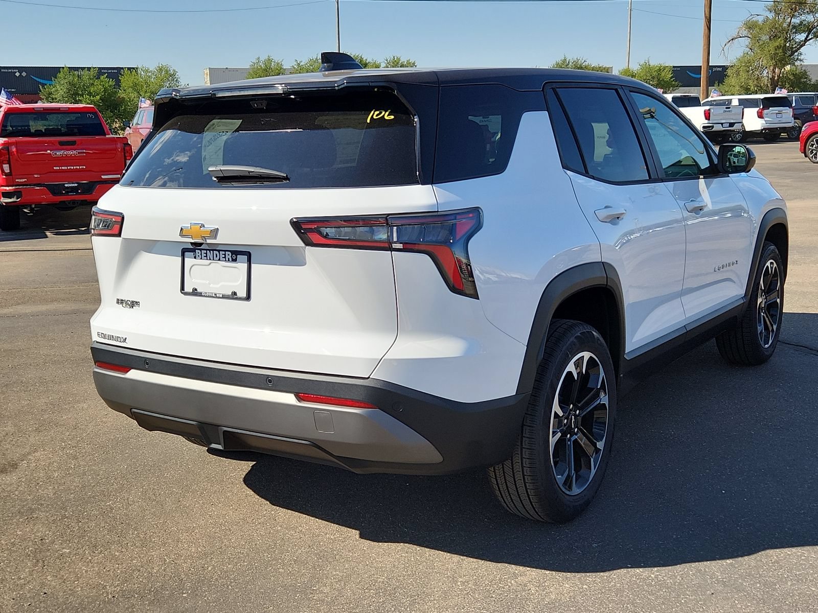 New 2027 Chevrolet Equinox LT w/ Safety and Technology Package FWD image 4