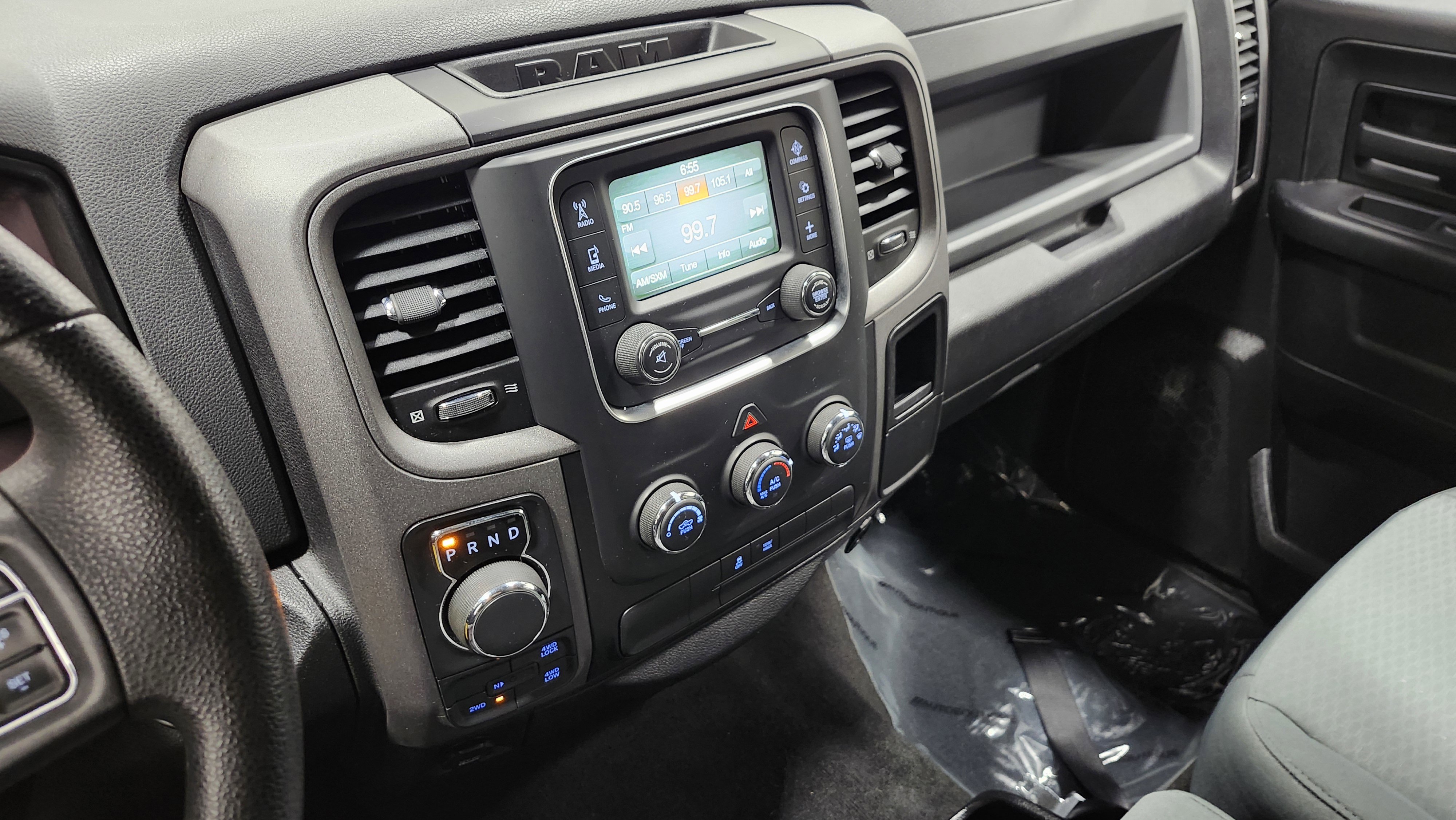 Used 2017 RAM 1500 Express w/ Express Value Package image 24