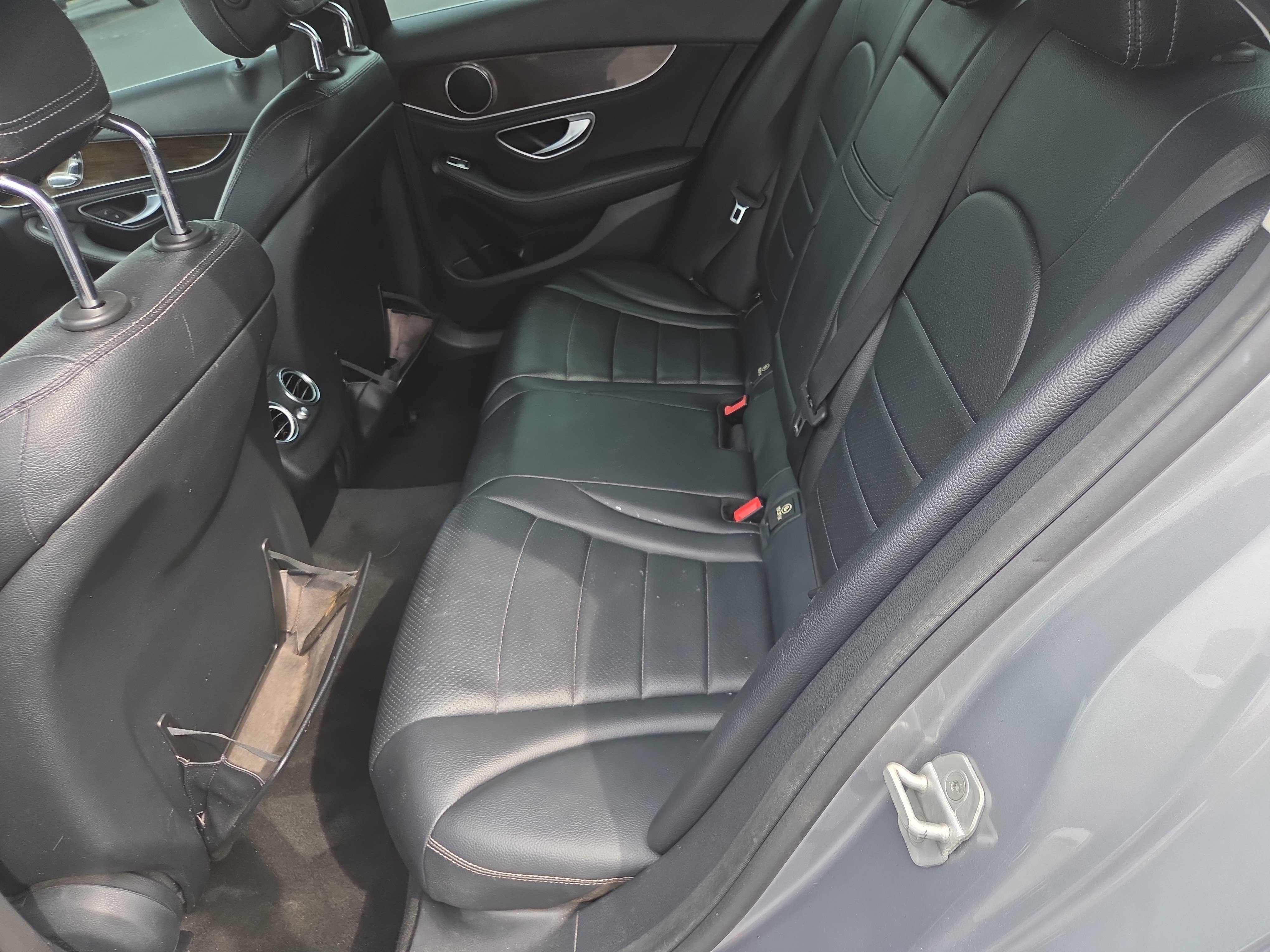 Used 2015 Mercedes-Benz C 300 Sedan image 12