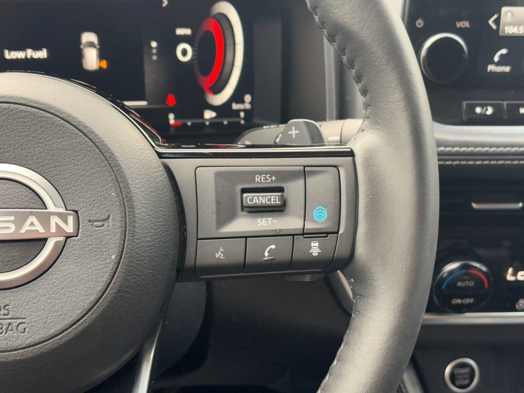 Certified 2023 Nissan Rogue Platinum FWD image 13