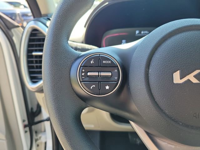 Certified 2025 Kia Soul LX w/ LX Technology Package image 16