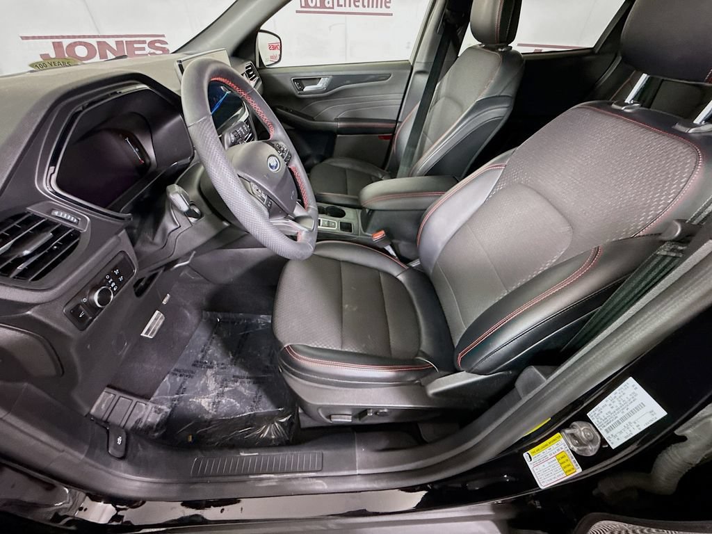 Used 2023 Ford Escape ST-Line w/ Tech Pack #1 FWD image 23