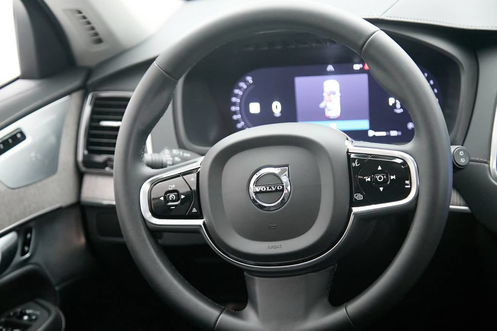 Certified 2024 Volvo XC90 B6 Ultimate AWD/4WD image 28