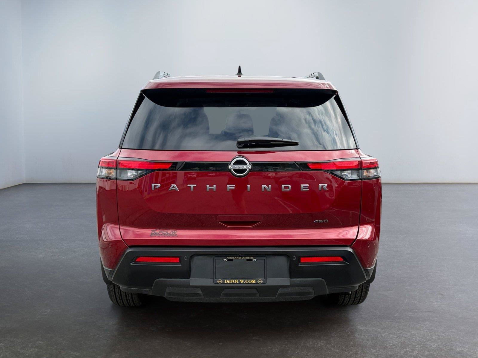 Used 2026 Nissan Pathfinder SV AWD/4WD image 4