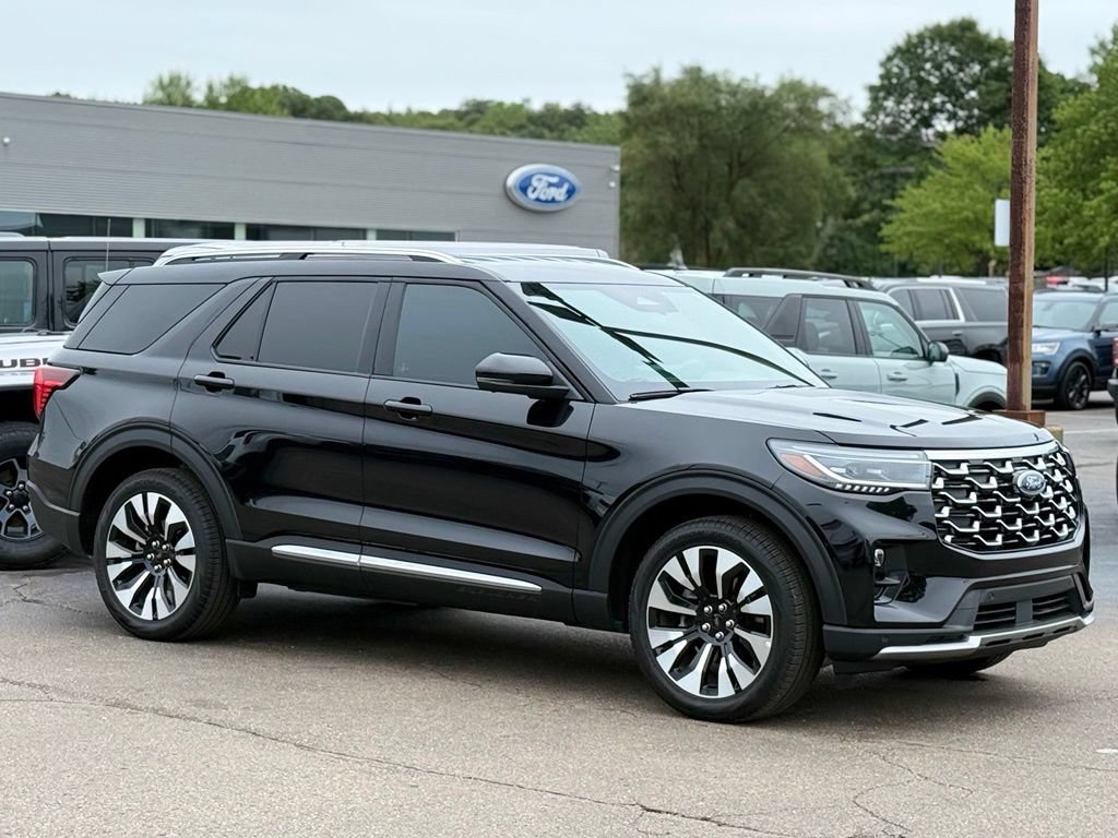 Used 2026 Ford Explorer Platinum w/ LUX Leather Package AWD/4WD image 32
