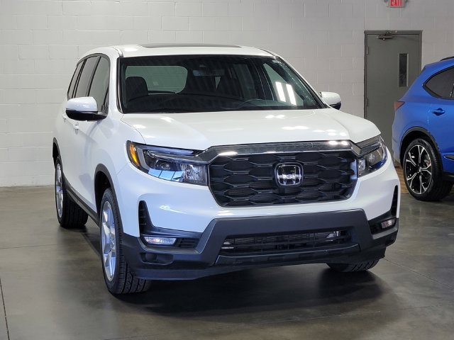 Used 2024 Honda Passport EX-L image 4
