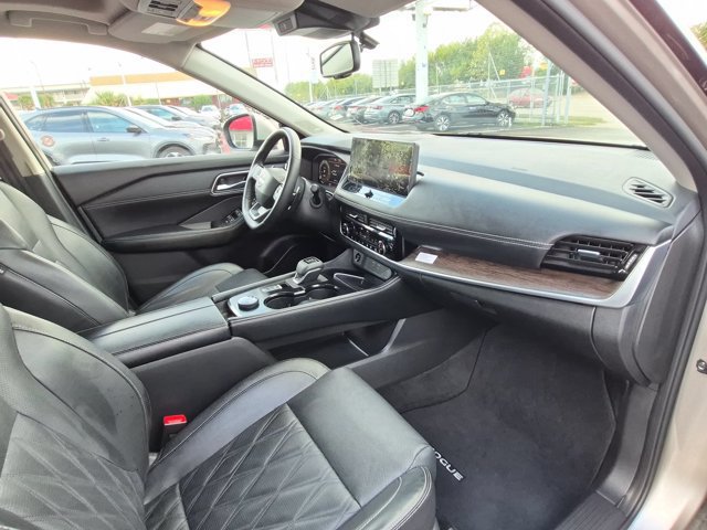 Used 2026 Nissan Rogue Platinum w/ Platinum Premium Package AWD/4WD image 26
