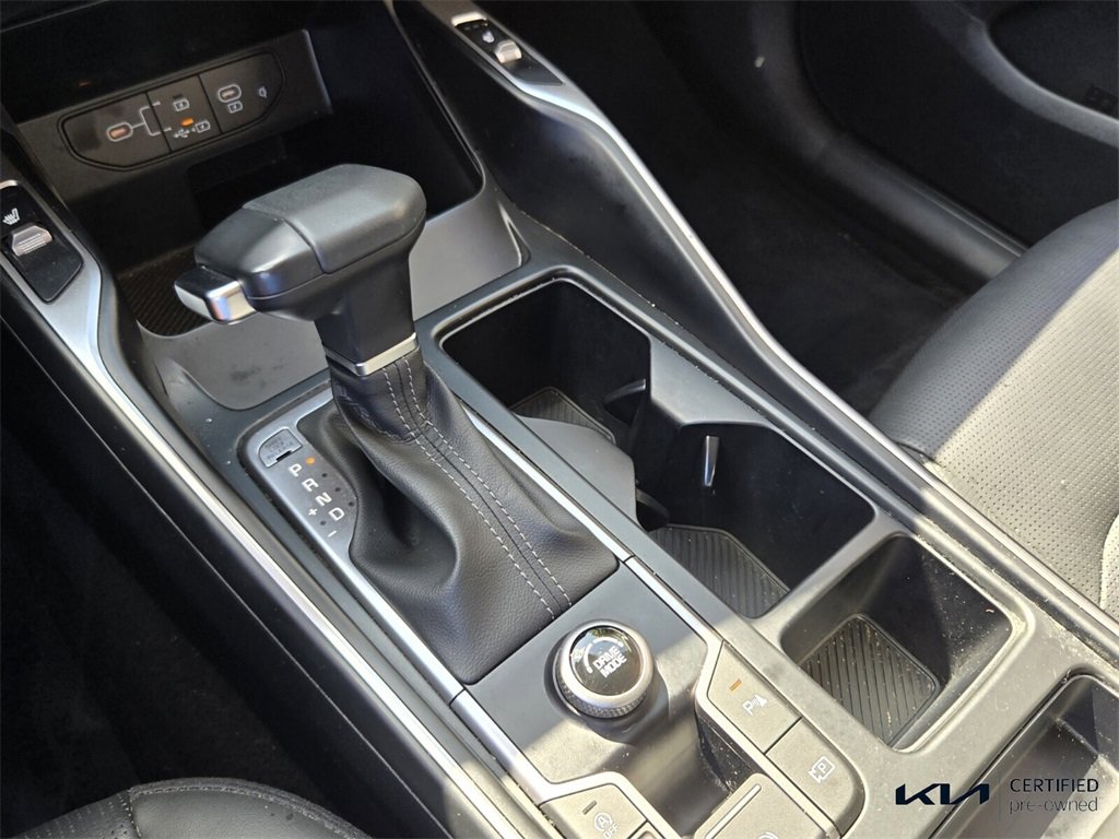 Certified 2024 Kia Sorento S image 25