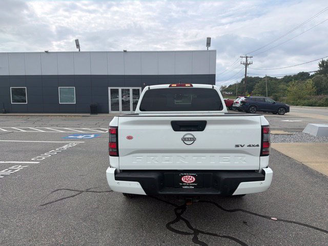Used 2022 Nissan Frontier SV w/ Technology Package AWD/4WD image 6