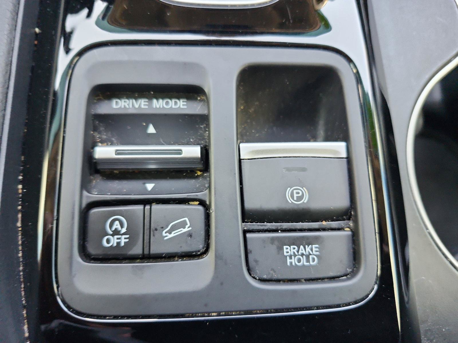 Used 2024 Honda Pilot Elite image 25