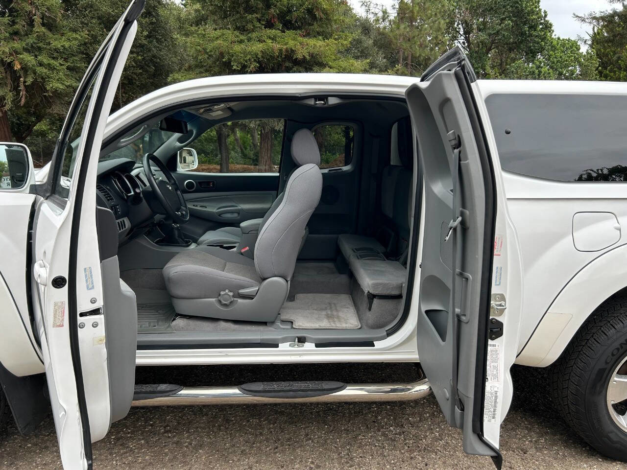 Used 2005 Toyota Tacoma PreRunner image 29