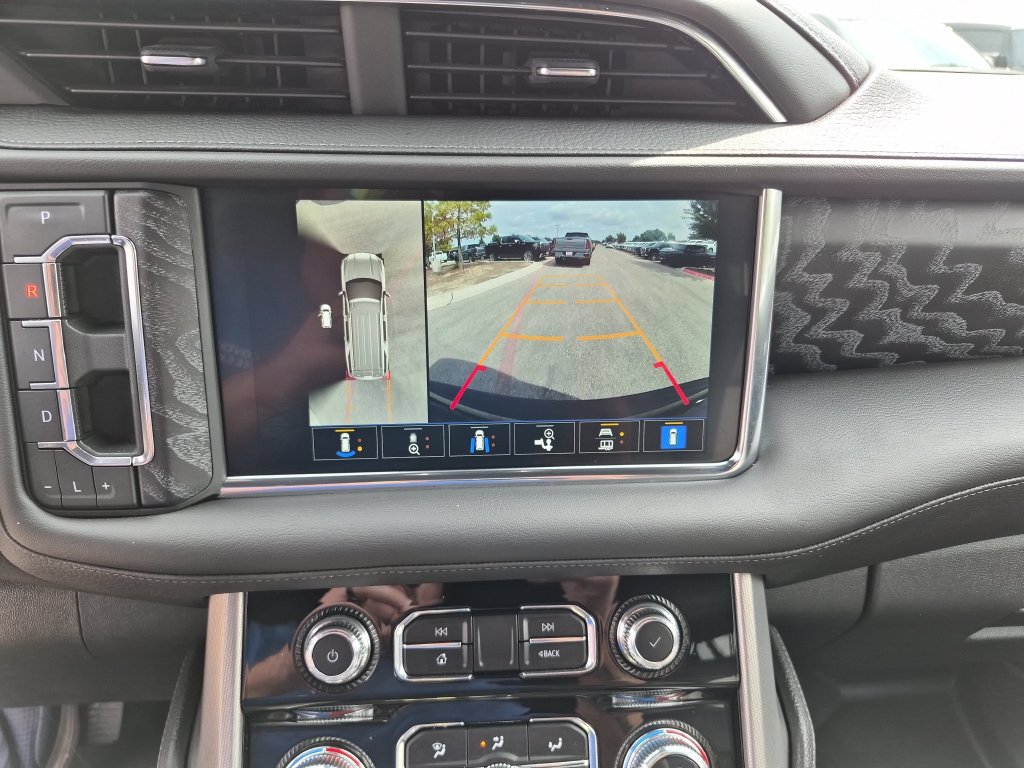 Used 2023 GMC Yukon XL Denali AWD/4WD image 29