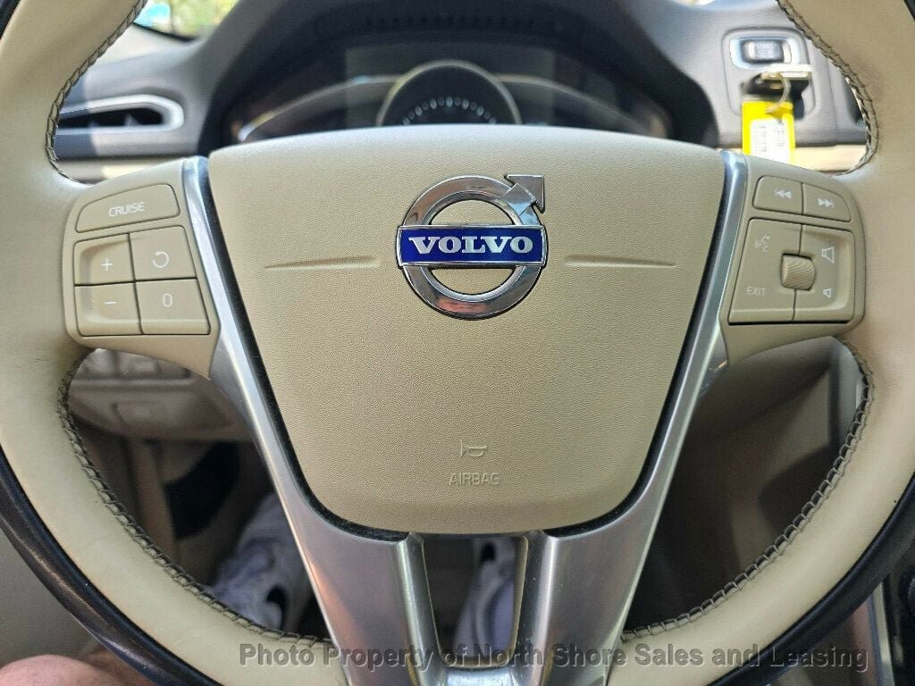 Used 2015 Volvo XC70 T5 Premier w/ Proximity Package FWD image 74