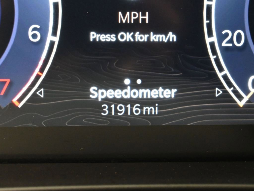 Used 2023 Jeep Grand Cherokee L Laredo RWD image 16