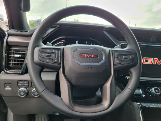 Used 2024 GMC Sierra 1500 AT4 w/ Technology Package AWD/4WD image 16