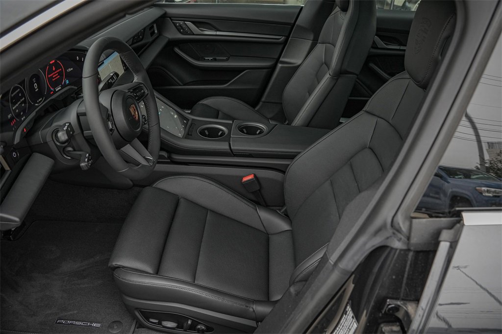 Used 2025 Porsche Taycan 4S image 13