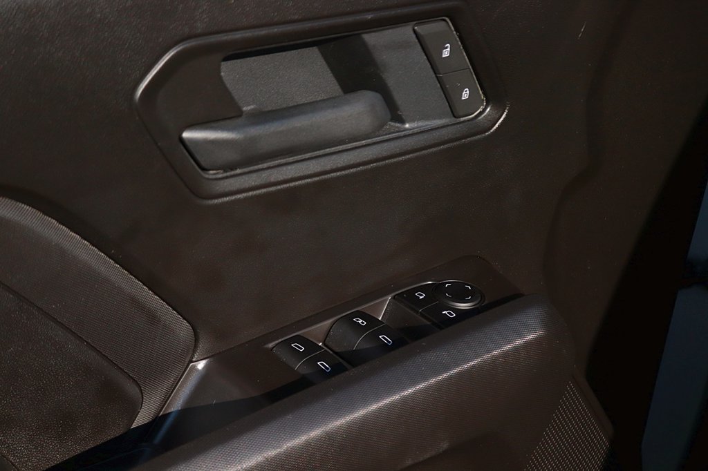 Used 2025 Chevrolet Colorado Trail Boss AWD/4WD image 11
