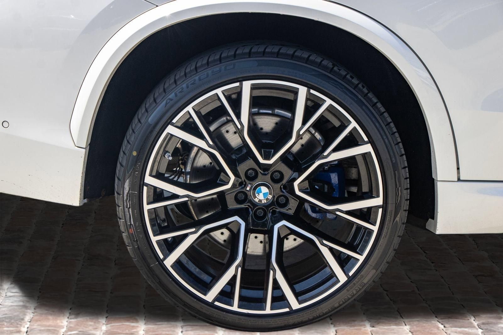 Used 2021 BMW X5 M w/ Executive Package image 44