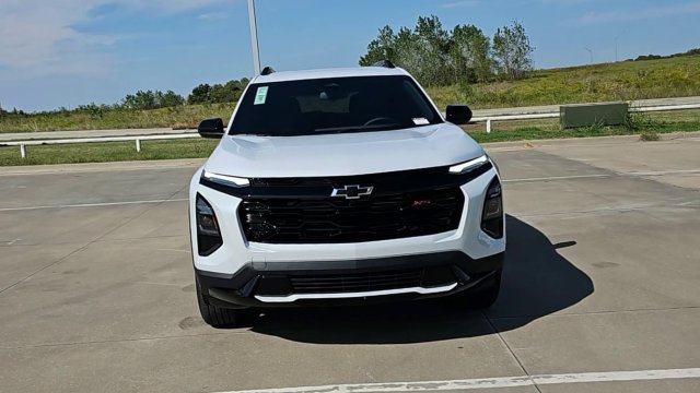 New 2027 Chevrolet Equinox RS FWD image 3