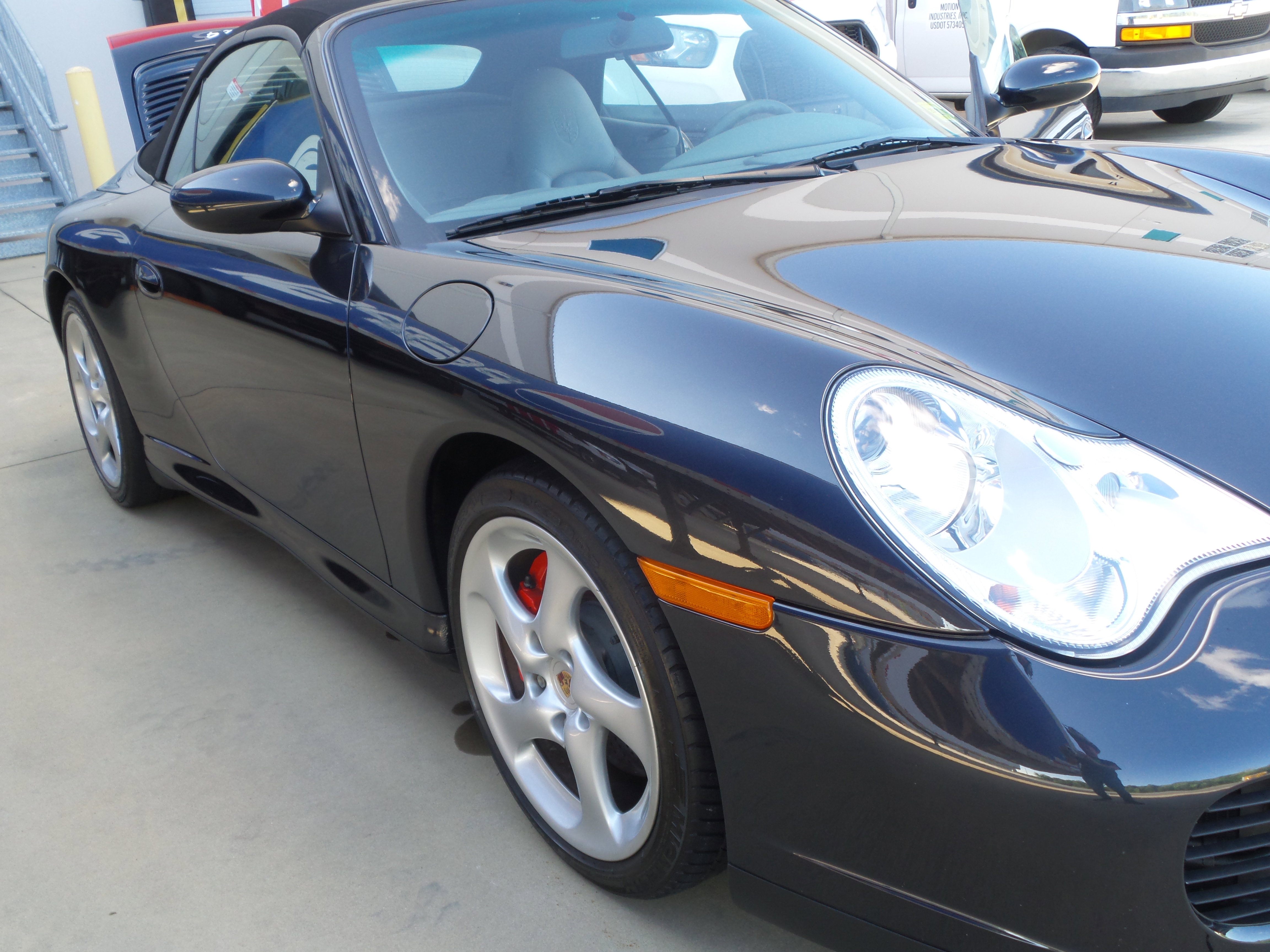 Used 2005 Porsche 911 Cabriolet image 4