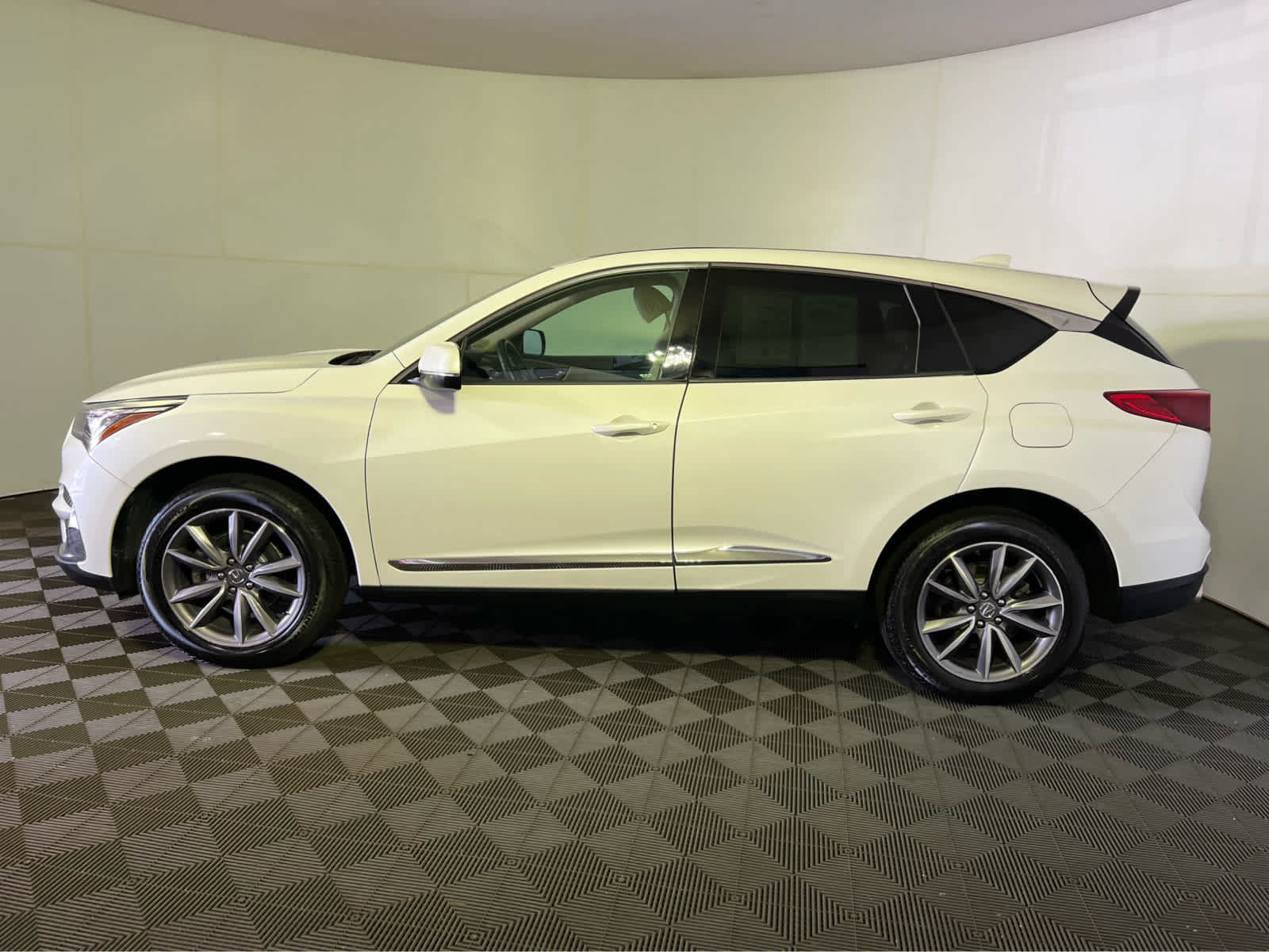 Certified 2019 Acura RDX AWD w/ Technology Package image 4