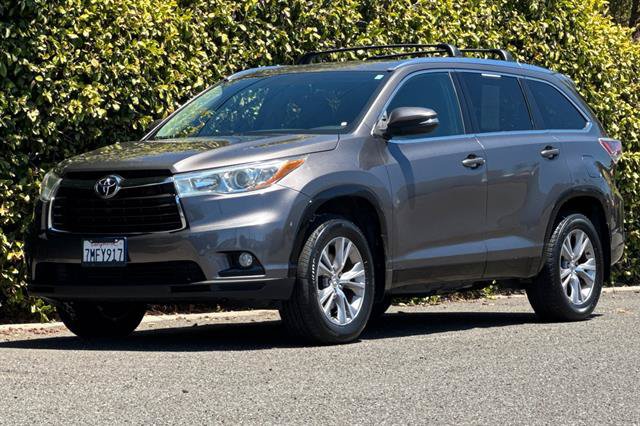 Used 2015 Toyota Highlander XLE AWD/4WD image 7