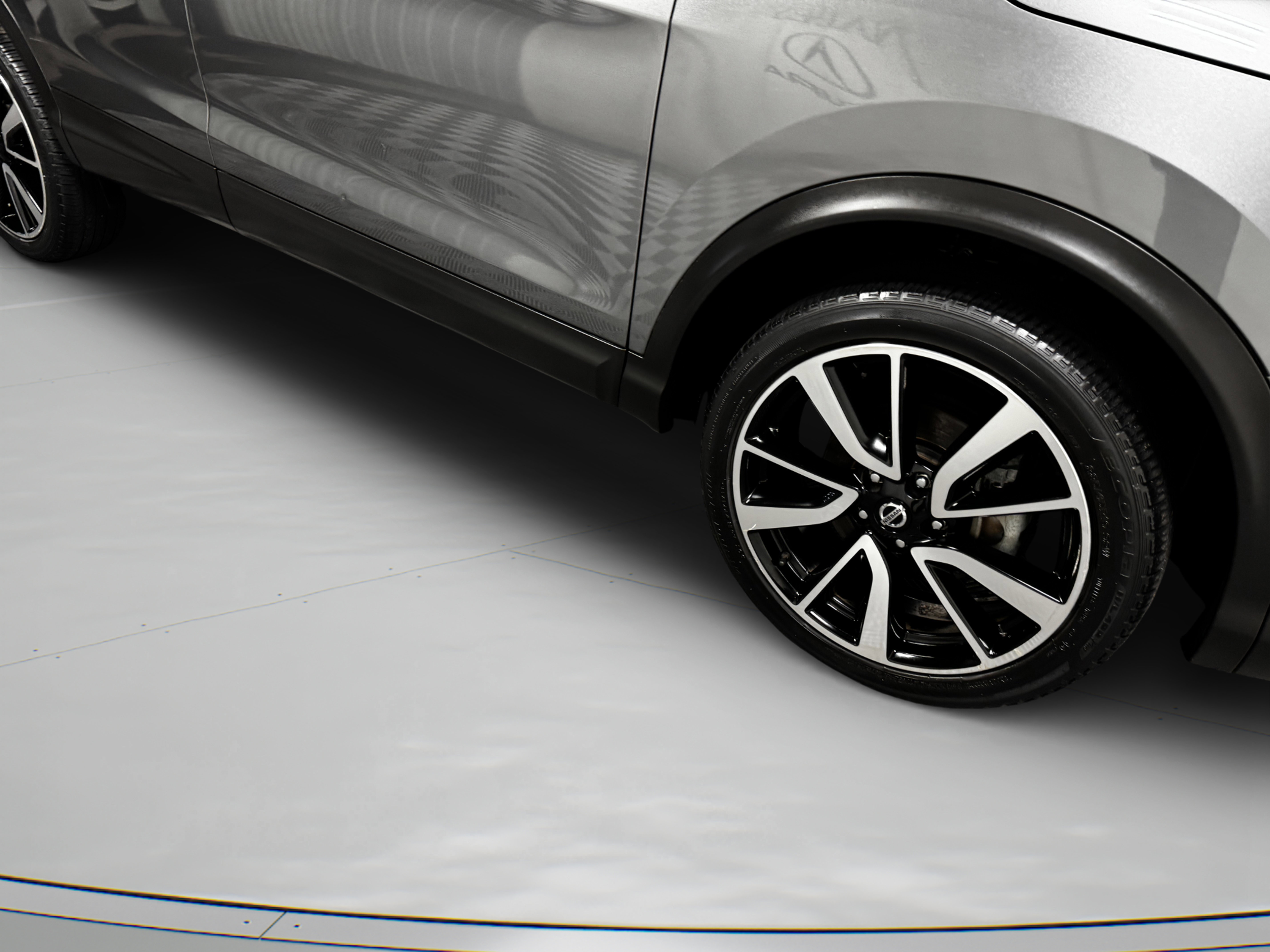 Used 2018 Nissan Rogue Sport SL w/ SL Premium Package image 44