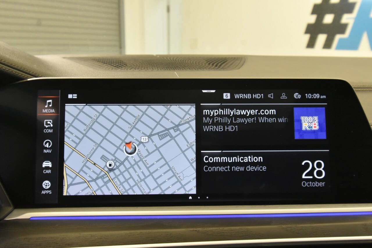 Used 2019 BMW X7 xDrive40i w/ Parking Assistance Package image 23