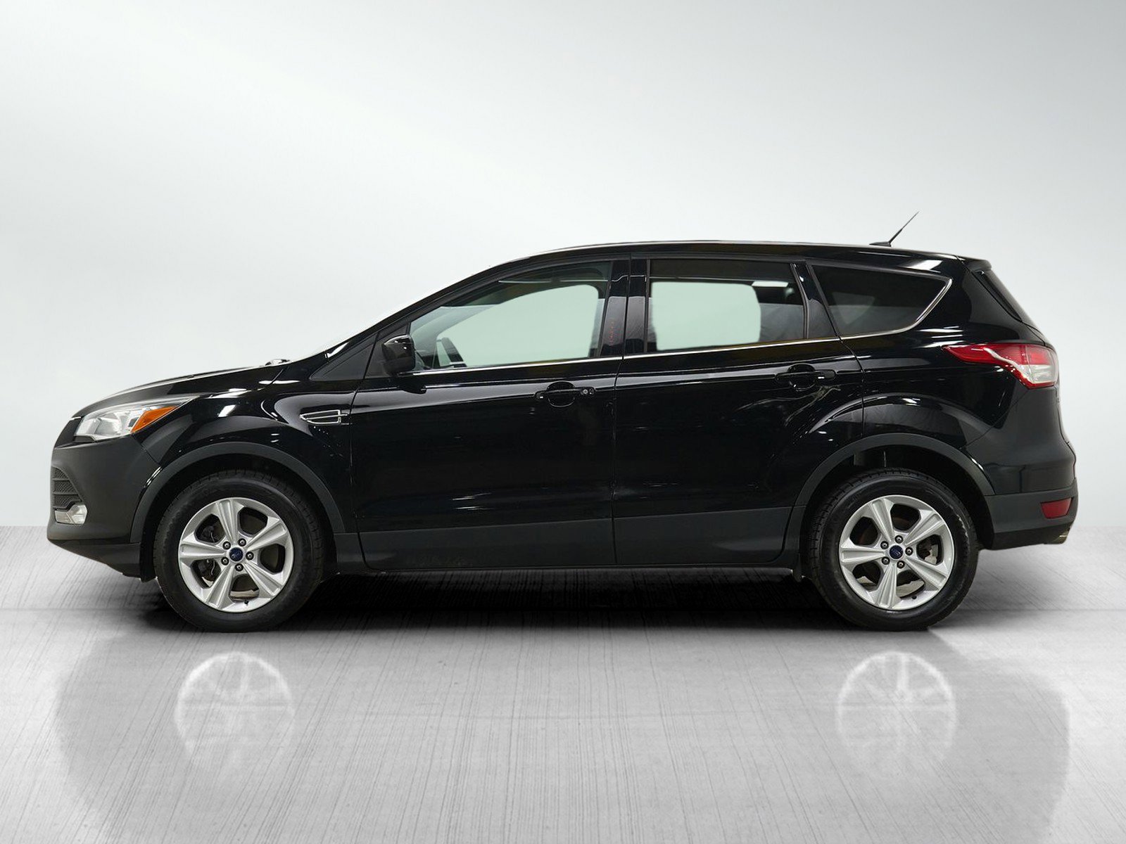 Used 2016 Ford Escape SE AWD/4WD image 2