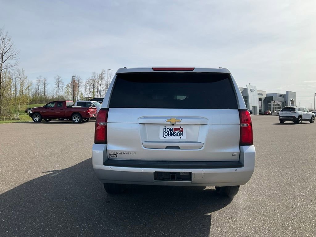 Used 2018 Chevrolet Suburban LT AWD/4WD image 30