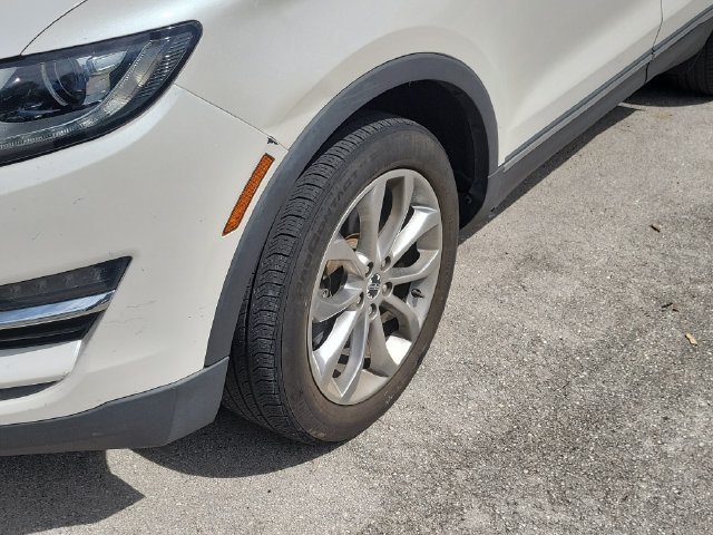 Used 2019 Lincoln MKC Select w/ Select Plus Package FWD image 4