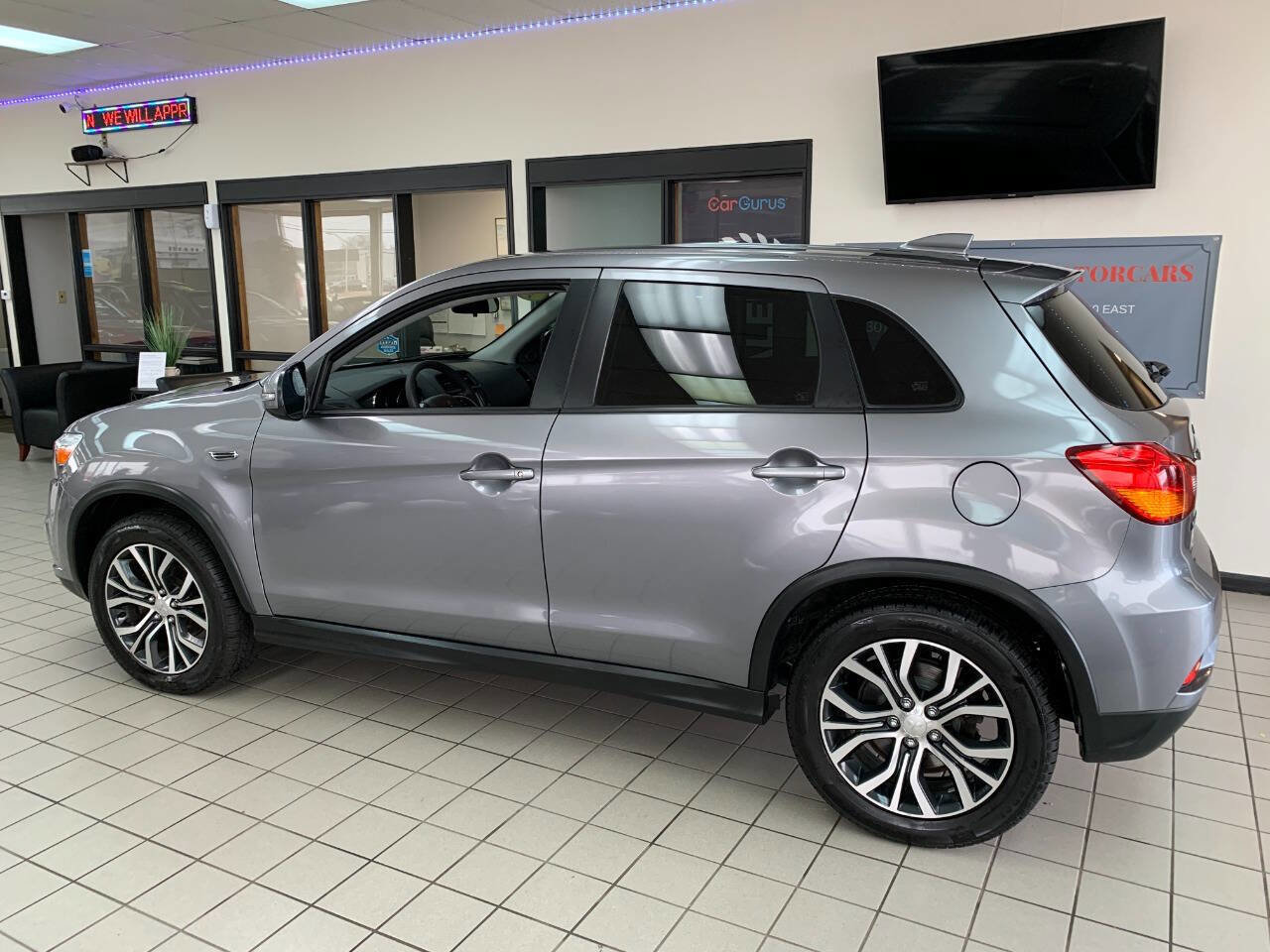 Used 2018 Mitsubishi Outlander Sport ES image 8