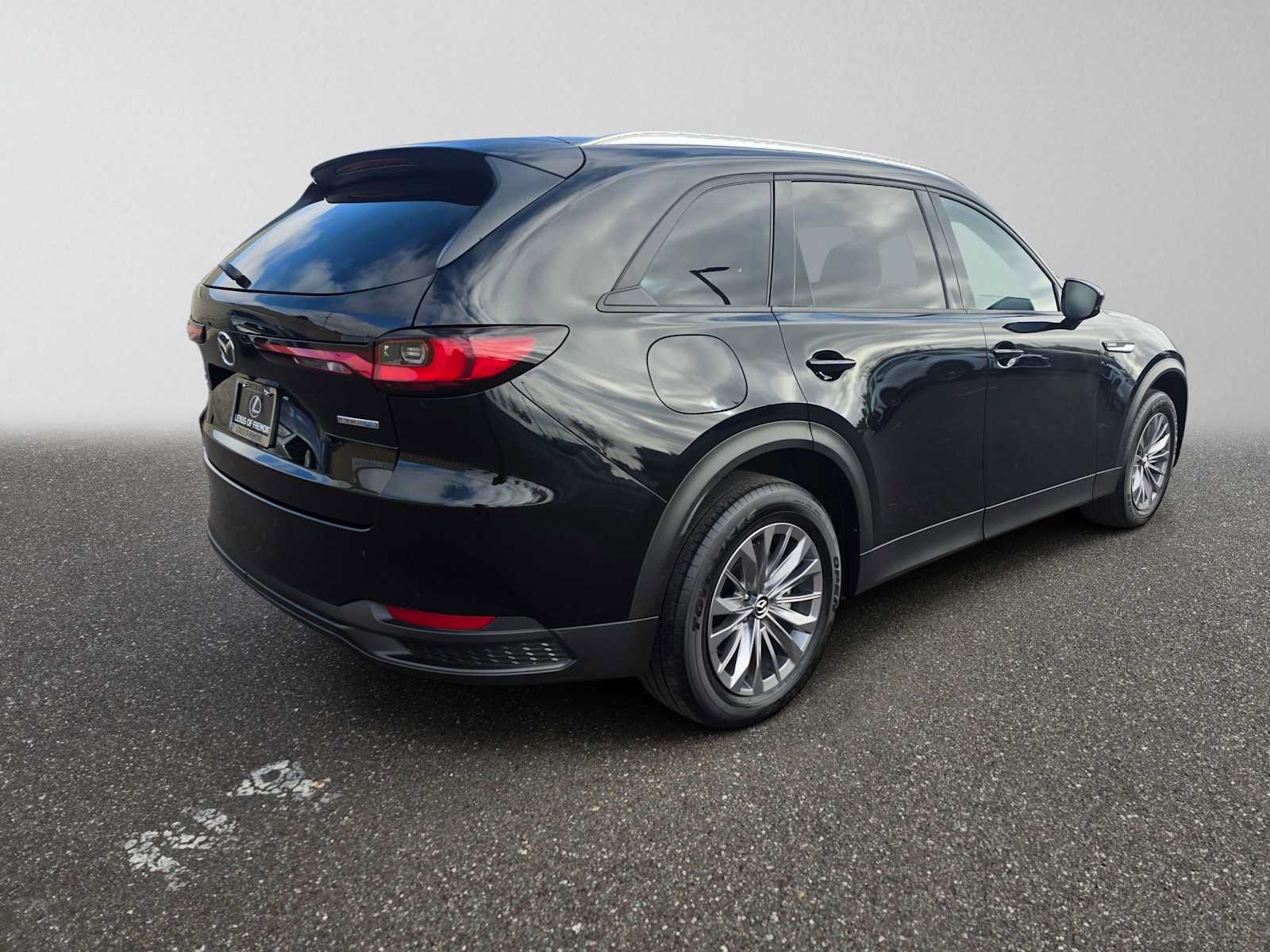 Used 2024 MAZDA CX-90 Plug-In Hybrid w/ Preferred AWD/4WD image 3