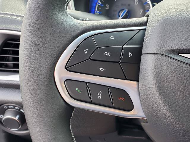 New 2027 Chrysler Pacifica Select AWD/4WD image 10