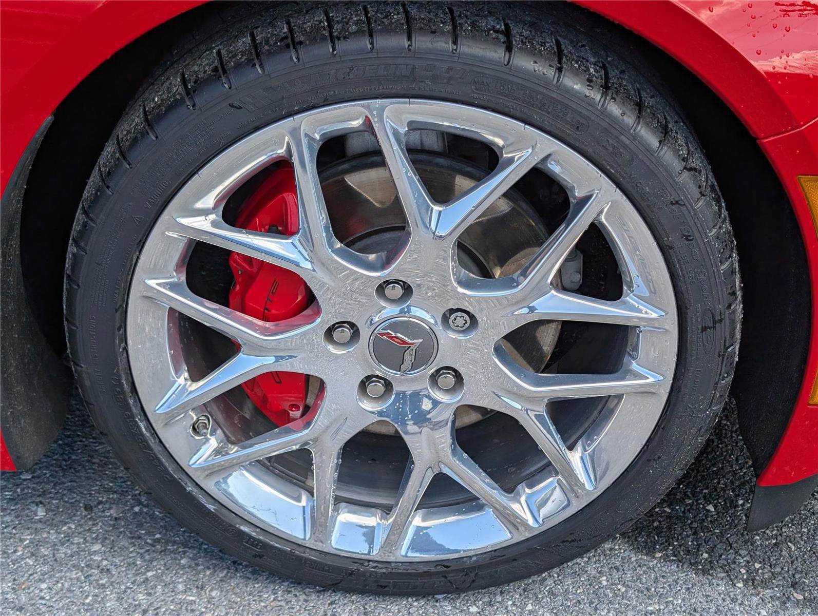 Used 2019 Chevrolet Corvette Stingray Convertible w/ 1LT image 11