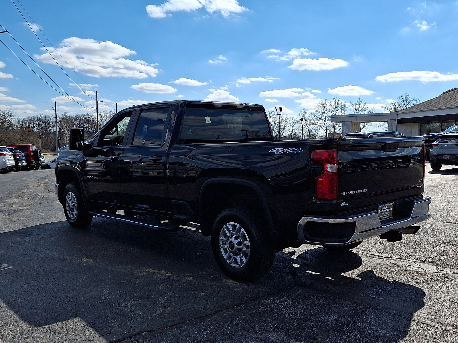 Used 2025 Chevrolet Silverado 2500 LT w/ Convenience Package AWD/4WD image 6