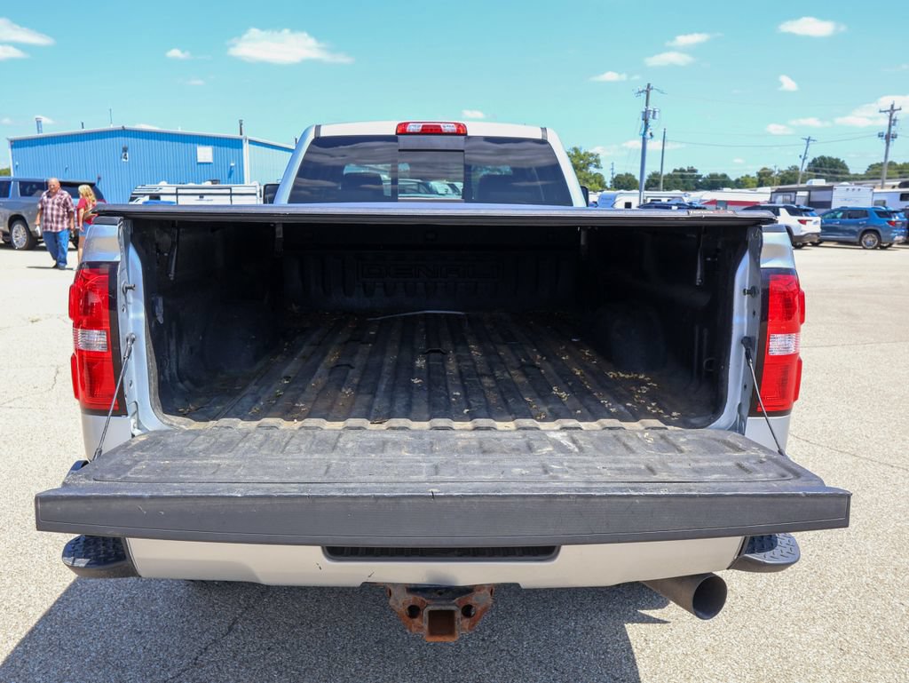 Used 2017 GMC Sierra 3500 Denali w/ Duramax Plus Package AWD/4WD image 5