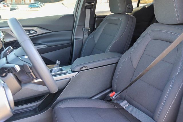 New 2026 Chevrolet Equinox EV LT image 10