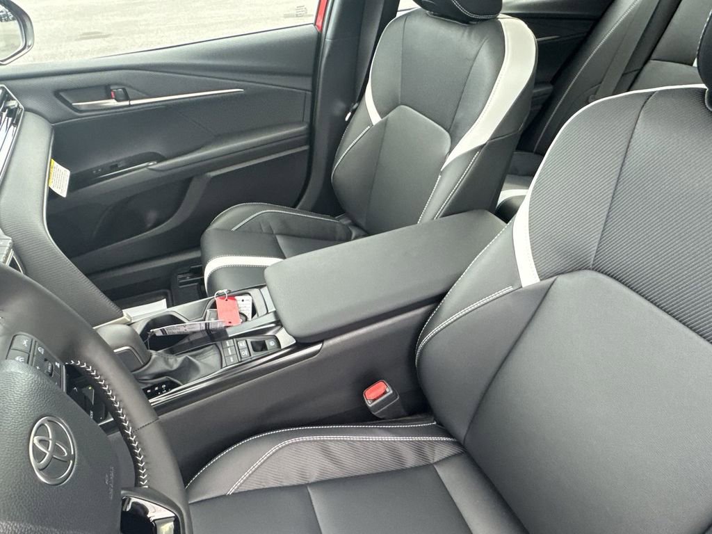 New 2026 Toyota Camry Hybrid FWD image 27