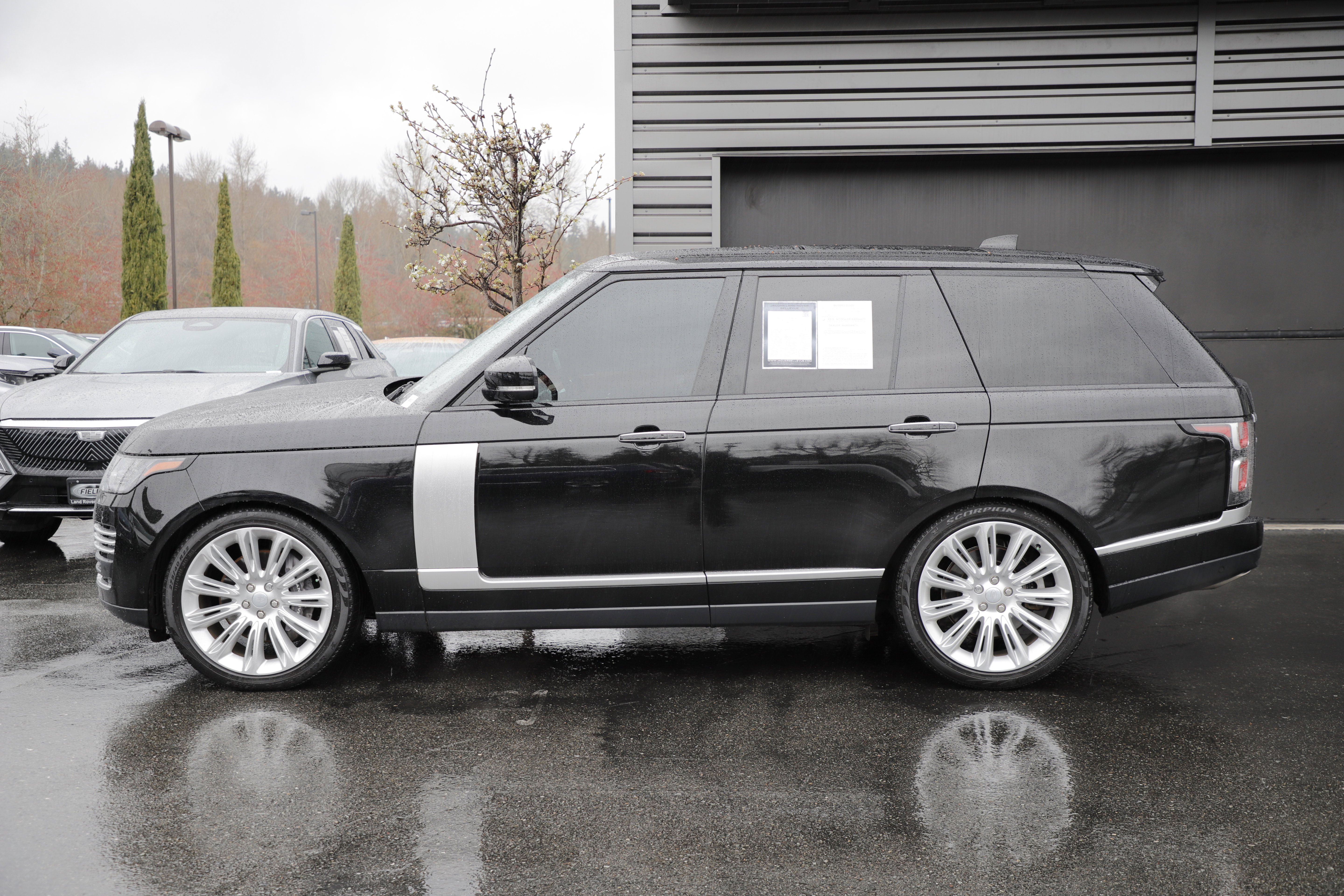 Certified 2022 Land Rover Range Rover Autobiography AWD/4WD image 5