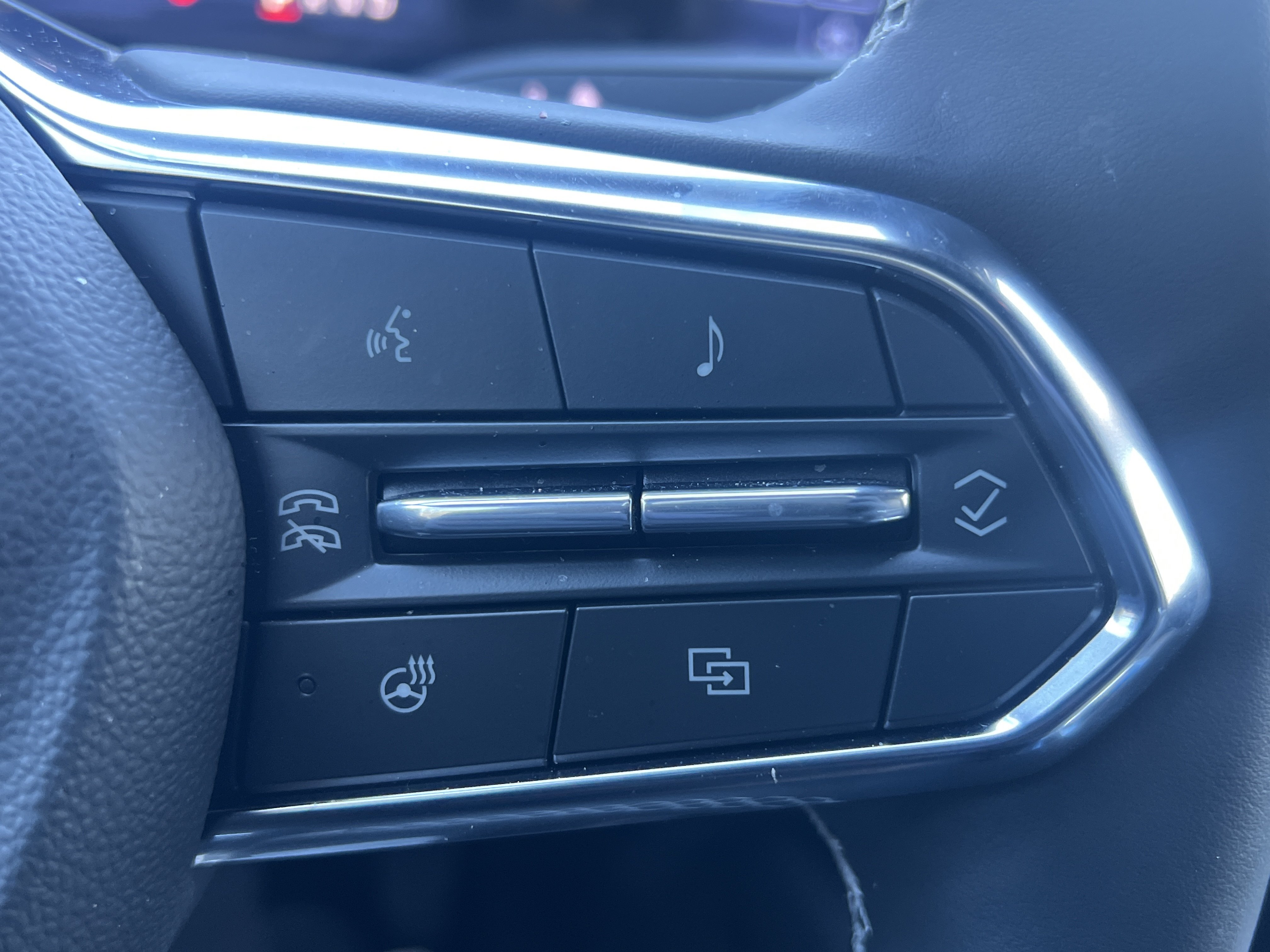 New 2026 Chevrolet Equinox EV LT AWD/4WD image 23