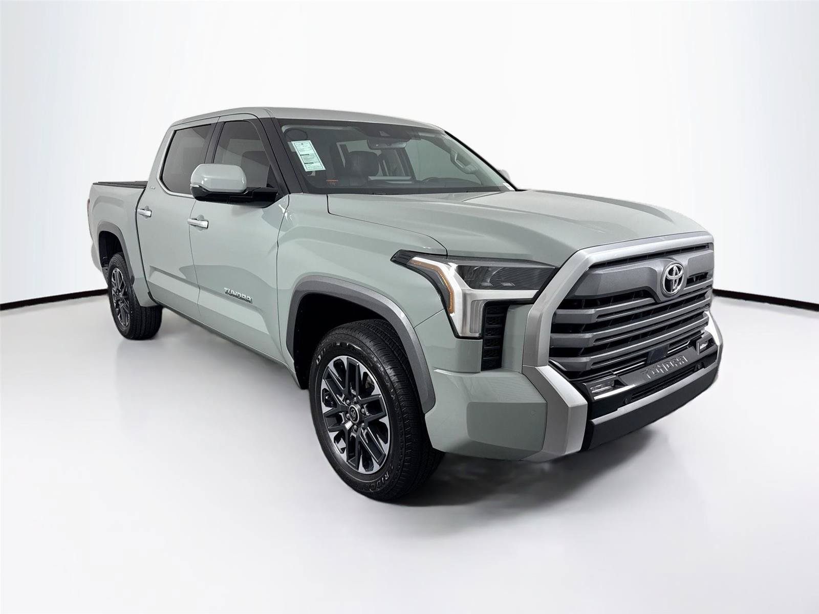 Used 2024 Toyota Tundra Limited AWD/4WD image 10