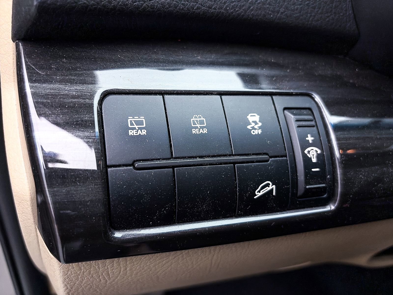 Used 2013 Kia Sorento LX image 14