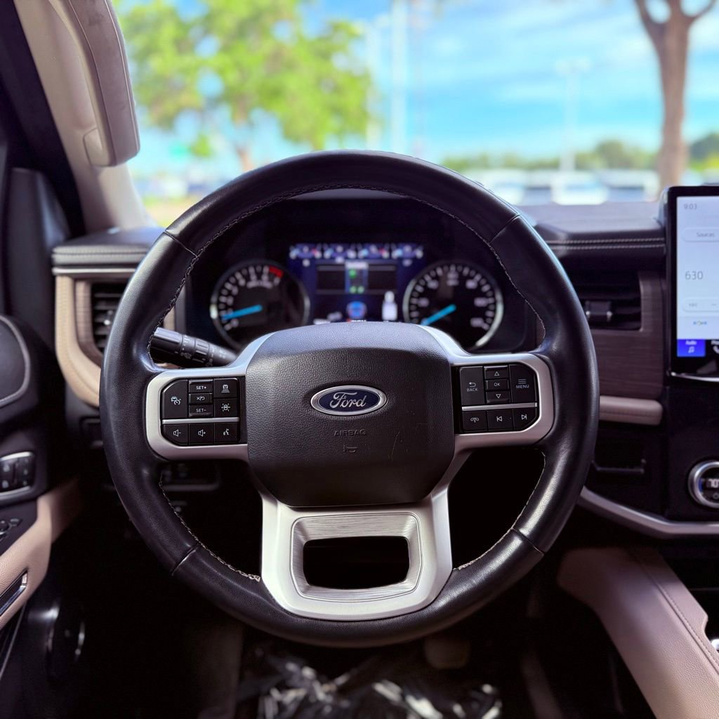 Used 2024 Ford Expedition Limited image 22