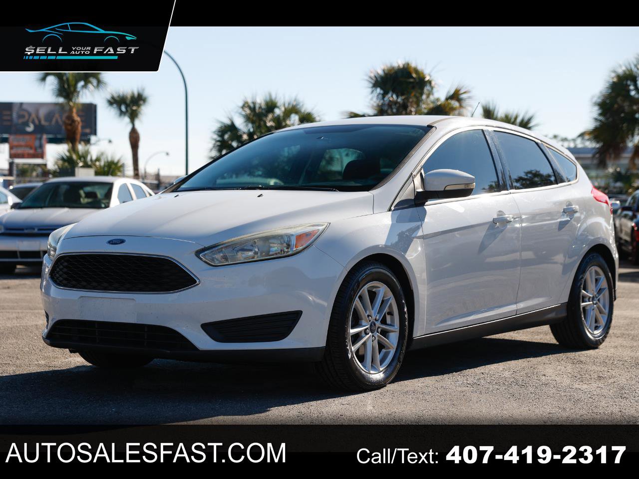 Used 2015 Ford Focus SE image 1