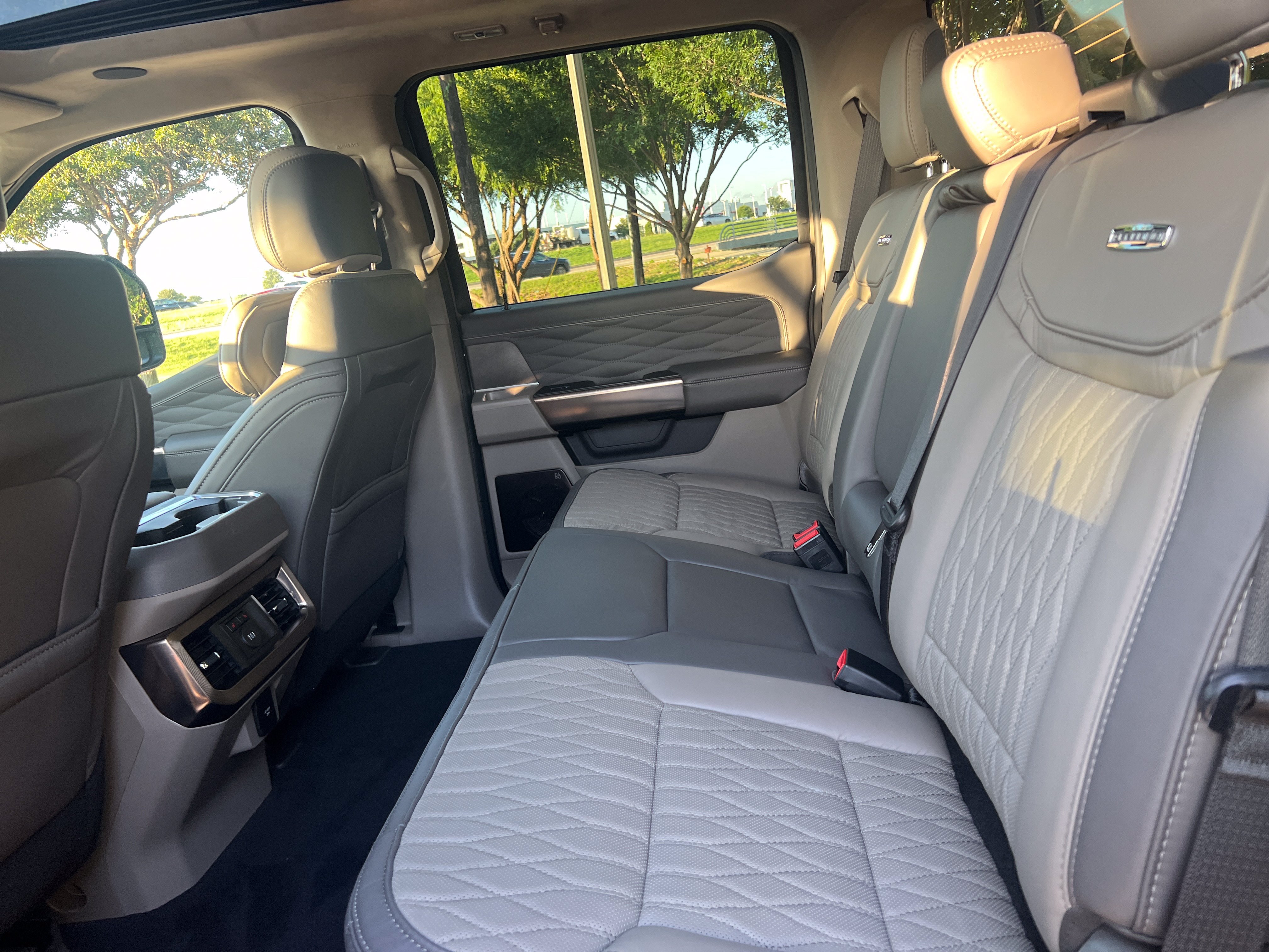 Used 2026 Ford F450 Platinum w/ Platinum Plus Package AWD/4WD image 30