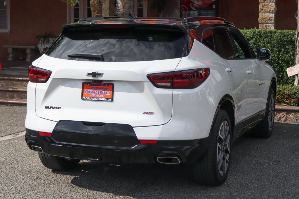 Used 2024 Chevrolet Blazer RS w/ Driver Confidence II Package FWD image 9